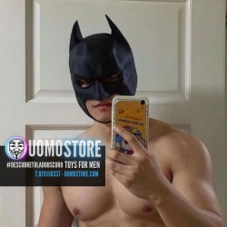 Mascara de la noche Batman de en Disfraces | Uomo Store
